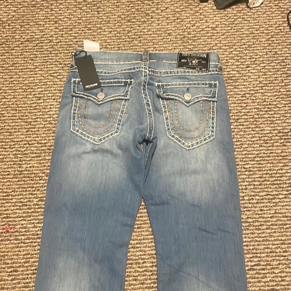 !!SUPER RARE TRUEYS!! medium wash ricky flap supers. BRAND NEW TAG STILL ON.